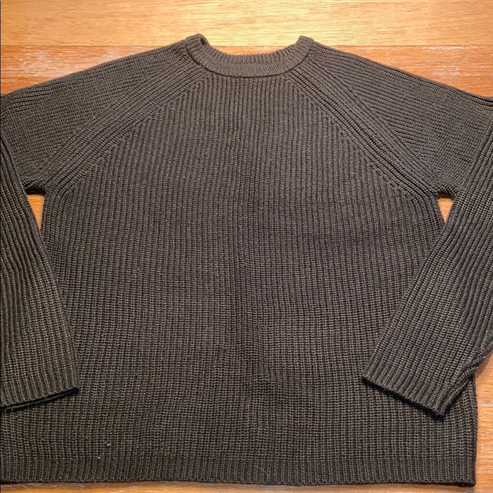 Primark Green Crewneck Sweater with Relaxed Fit